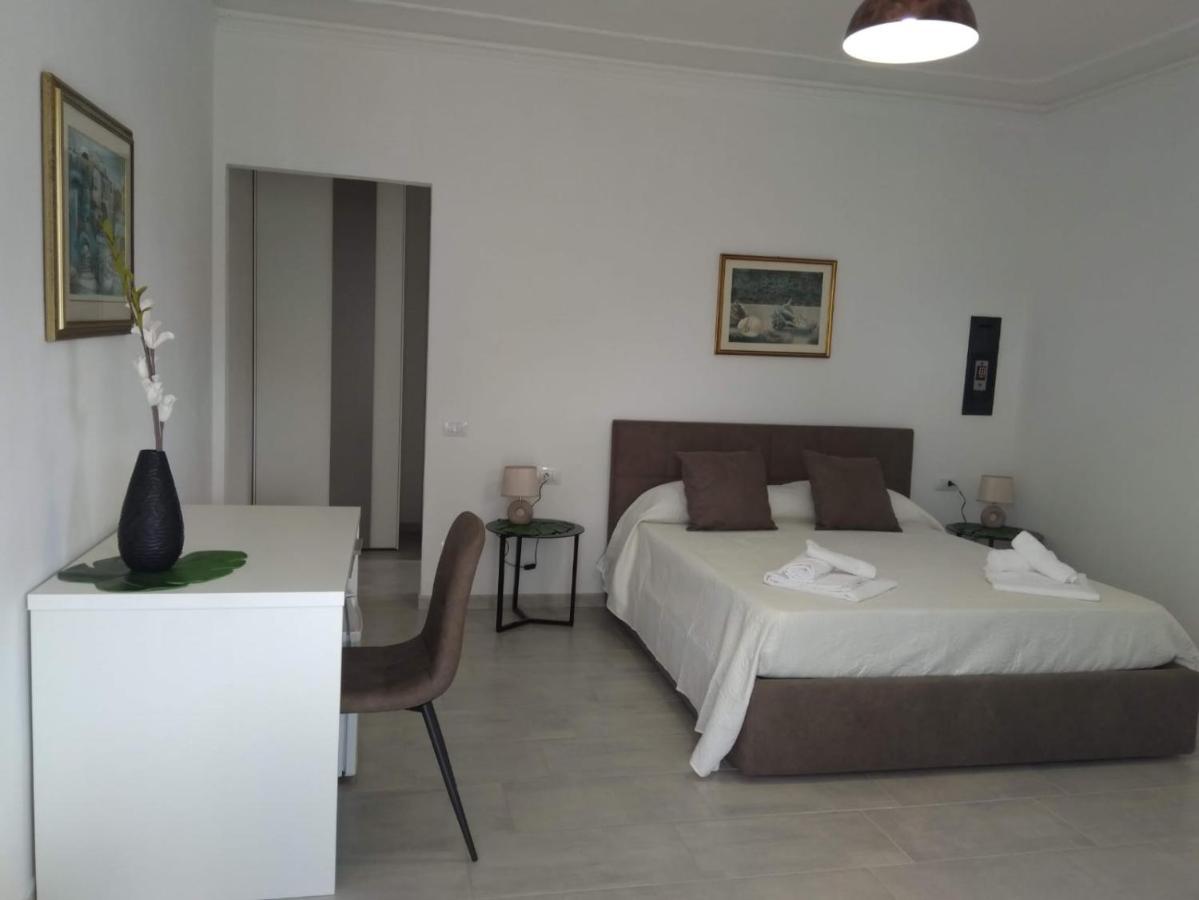 Cala Caterina Rooms Виласимиус Екстериор снимка